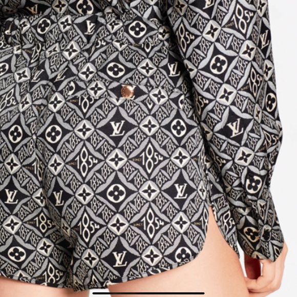 LOUIS VUITTON SHORTS - Picture 2 of 7